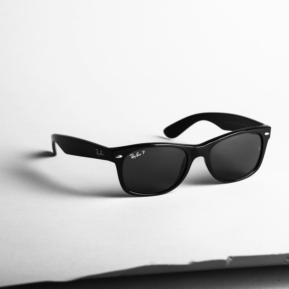 Polarisierte Sonnenbrille mit Reflexion