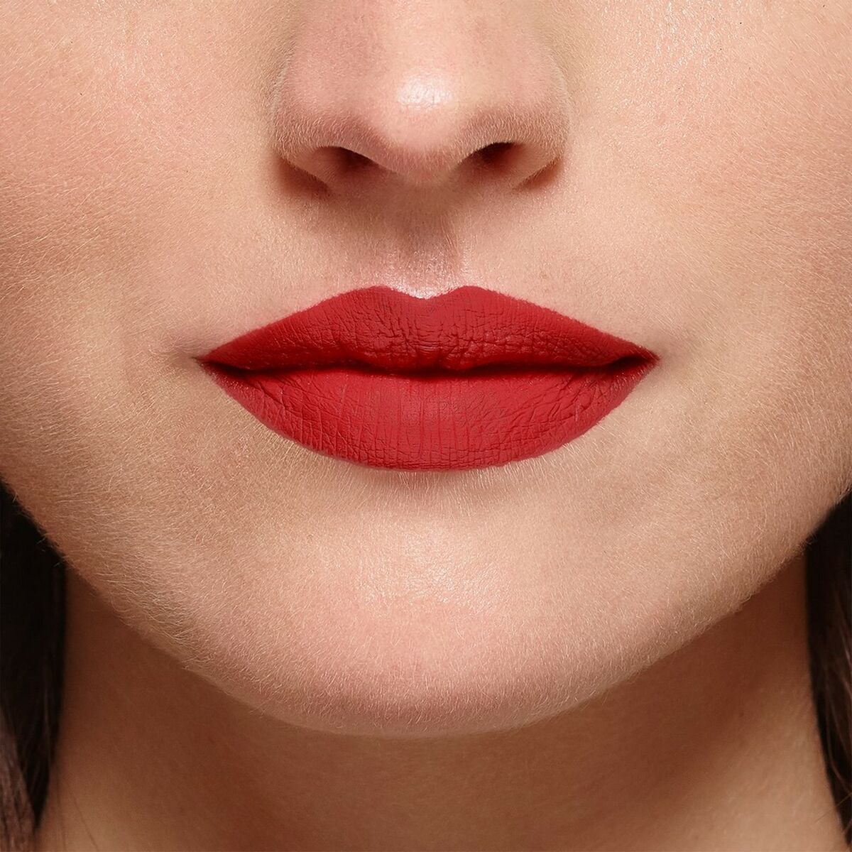 Lippenstift L'Oreal Color Riche 336-le rouge avant-garde Nº 336-Le Rou