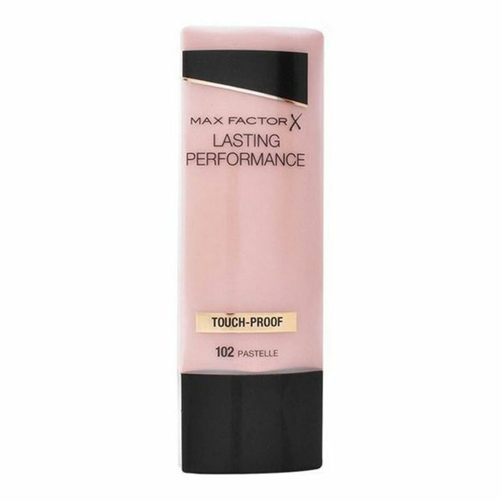 Fluid Make-up: Perfekter Halt, makelloser Teint den Tag lang