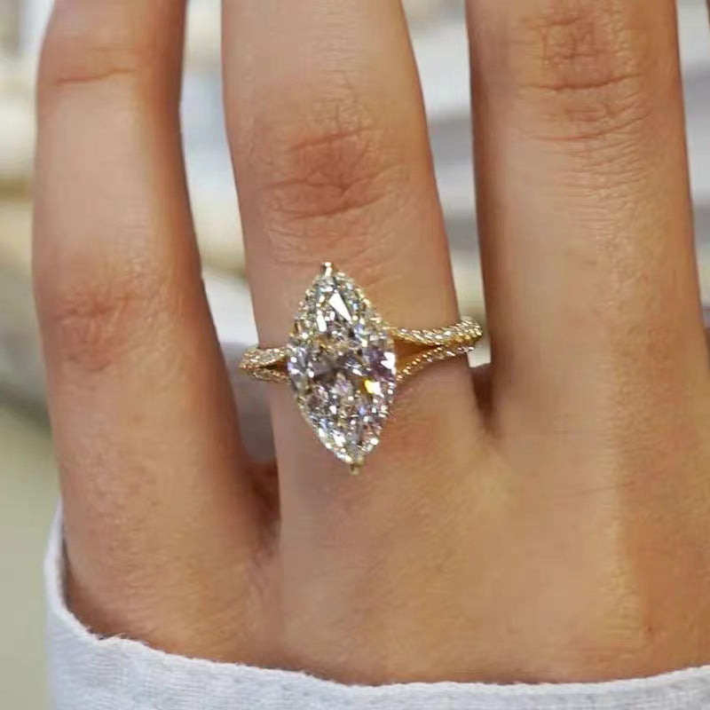 Silberring mit Pferdaugen-Diamant – Bild 3 | LuxeStyle