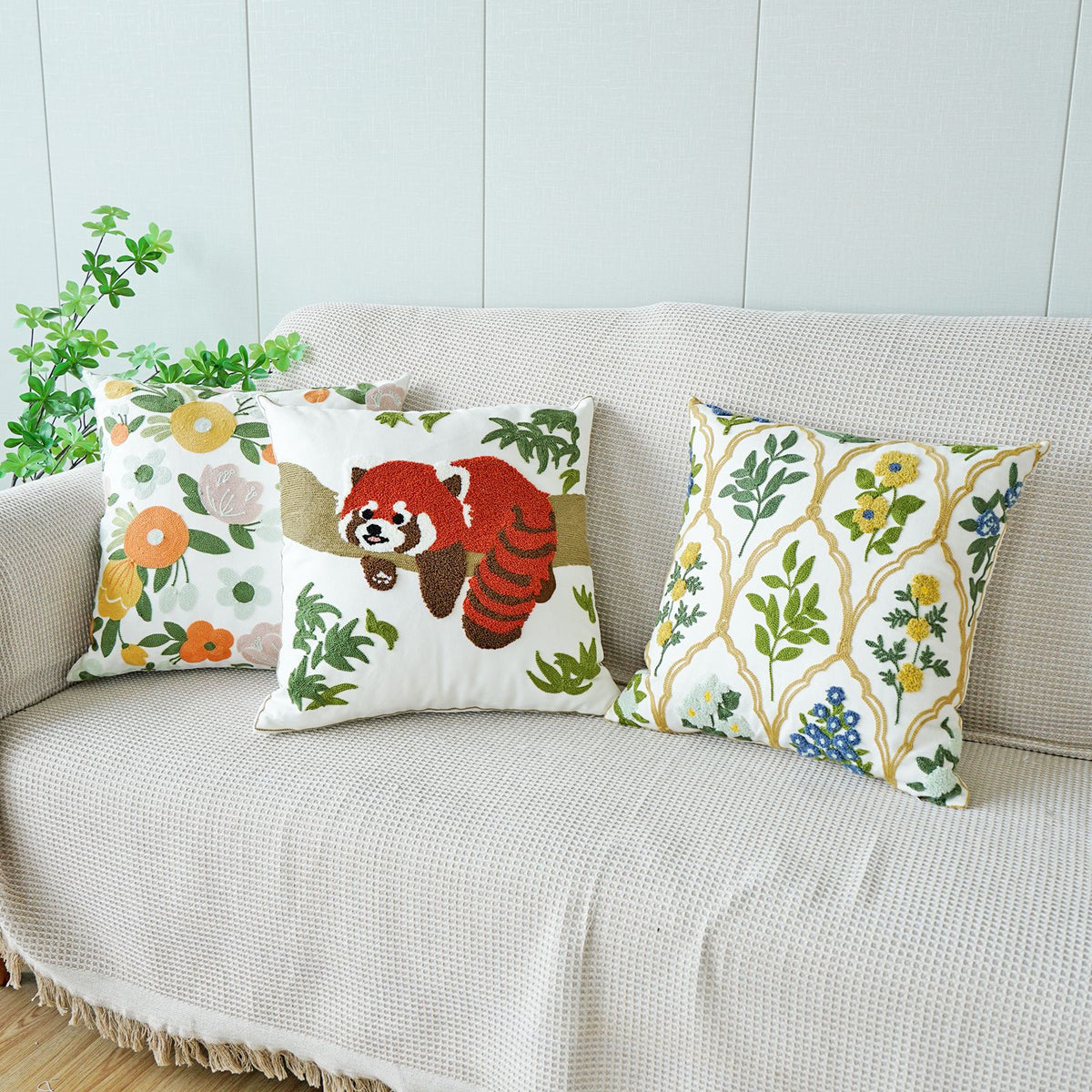 Kissenbezug mit floraler Stickerei | LuxeStyle