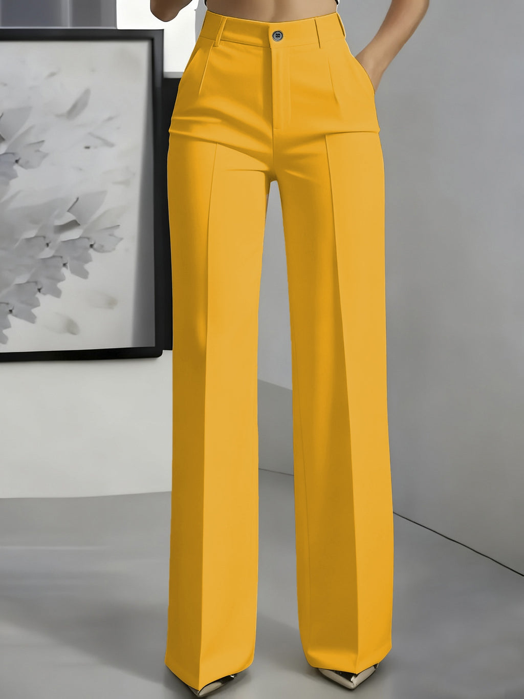 High-Waist Hose im eleganten, minimalistischen Stil