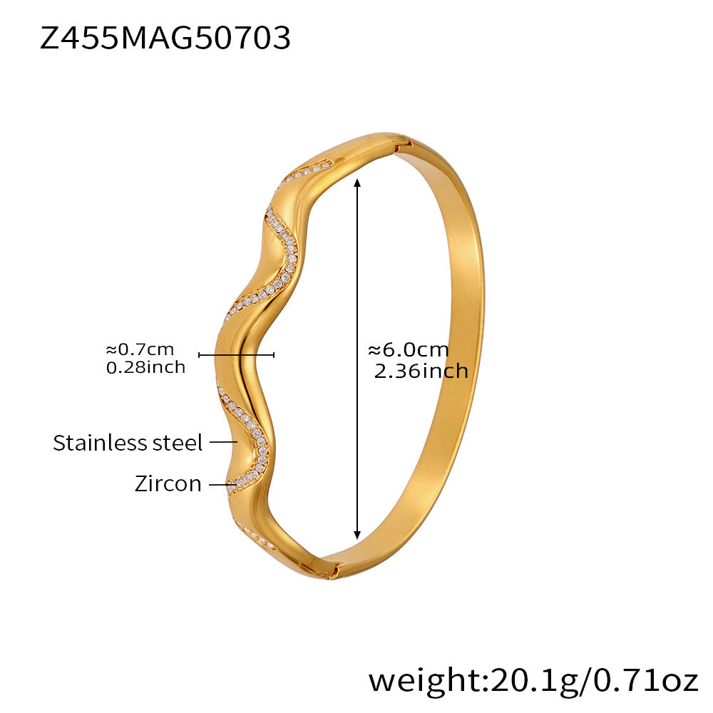 Armreif mit geometrischen Zirkonia-Akzenten – Bild 14 | LuxeStyle