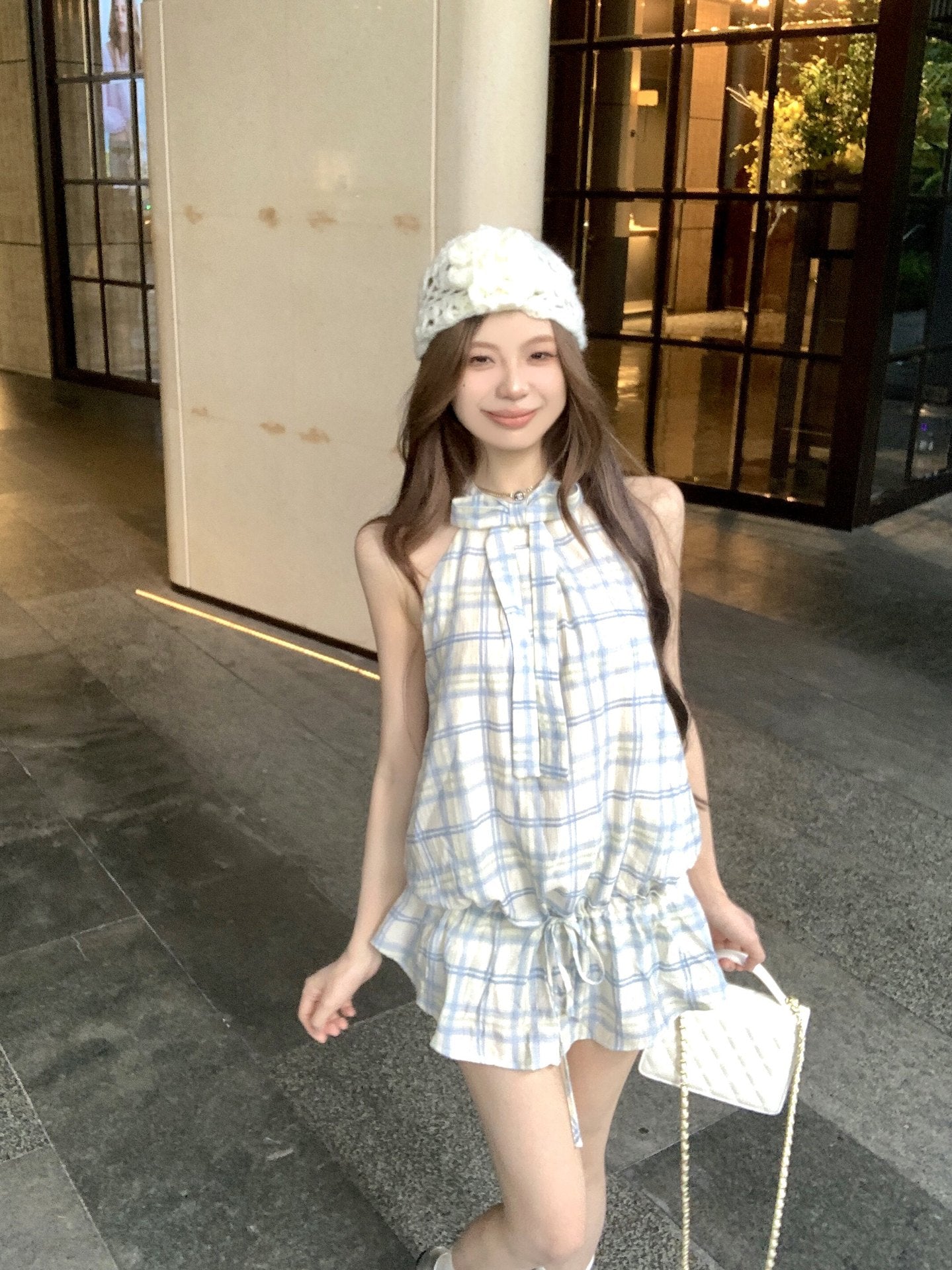Süsses Polka-Dot Neckholder-Kleid mit Schleife