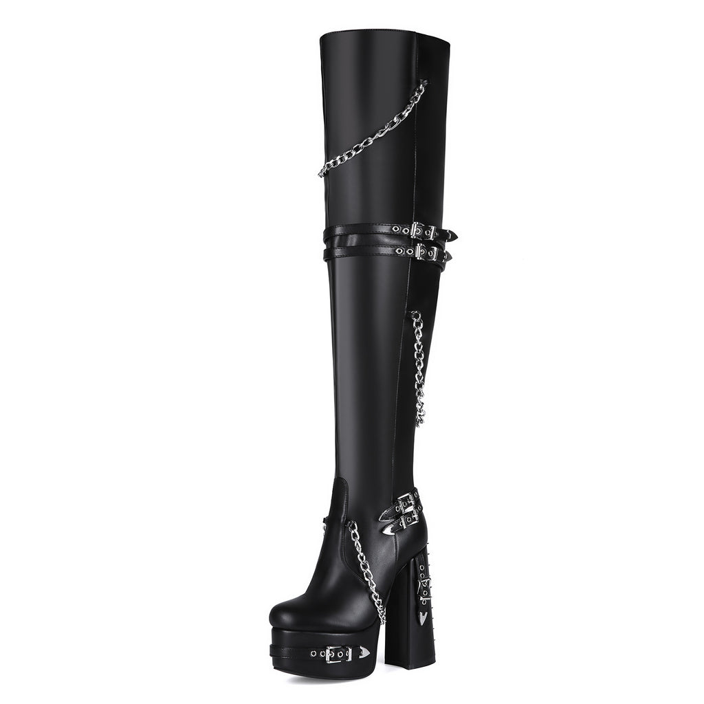 Overknee-Stiefel mit Chunky-Absatz und Nieten