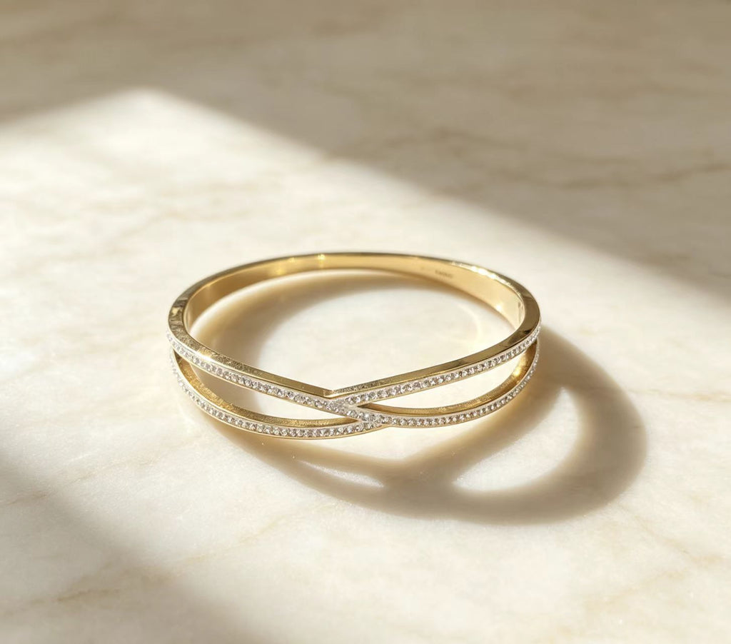 Doppellagiges Kreuzstich-Armband mit Diamanten