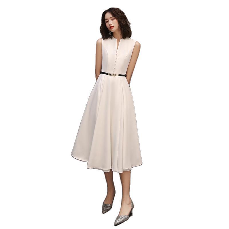 Midikleid mit Reissverschluss und Schleifendetails – Bild 3 | LuxeStyle