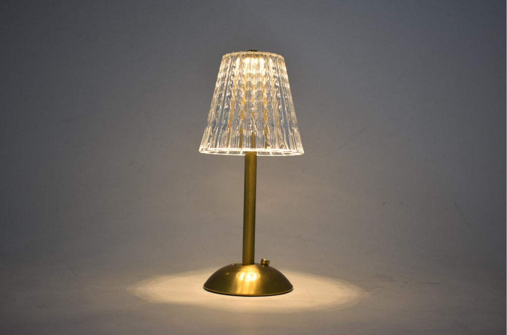 Retro Nachttischlampe mit USB-Ladefunktion – Bild 3 | LuxeStyle
