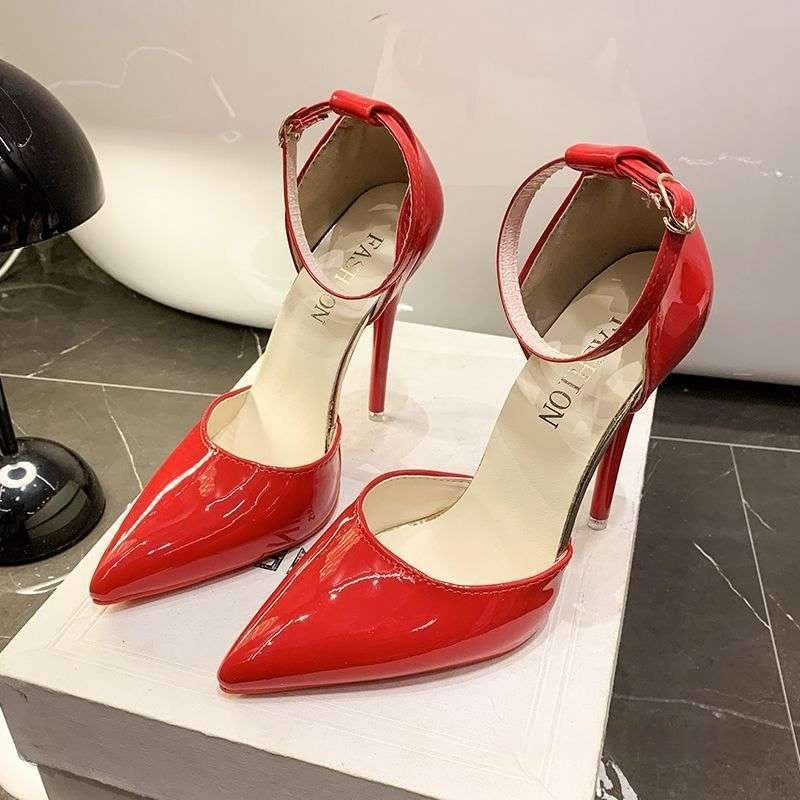 Spitze Stiletto-Sandalen mit Riemchen – Bild 2 | LuxeStyle