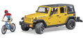Jeep Wrangler Rubicon Unlimited mit Mountainbike und Radfahrer