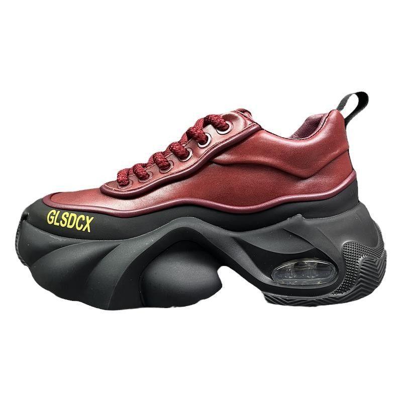 Trendige Sport-Freizeitschuhe mit Plateau
