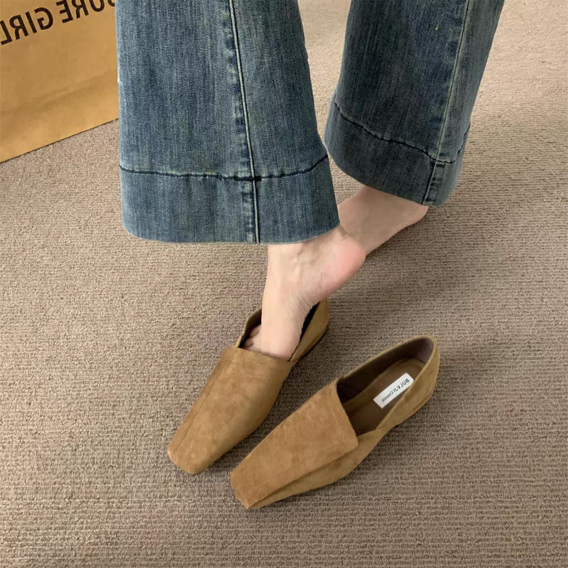 Retro-Mules aus Wildlederimitat mit eckiger Spitze – Bild 6 | LuxeStyle