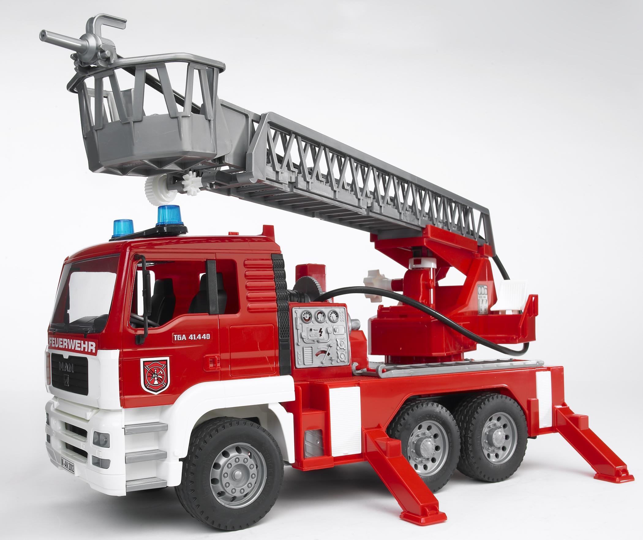 MAN TGA Feuerwehr m. Drehleiter, Wasserpumpe + Light & Sound Module