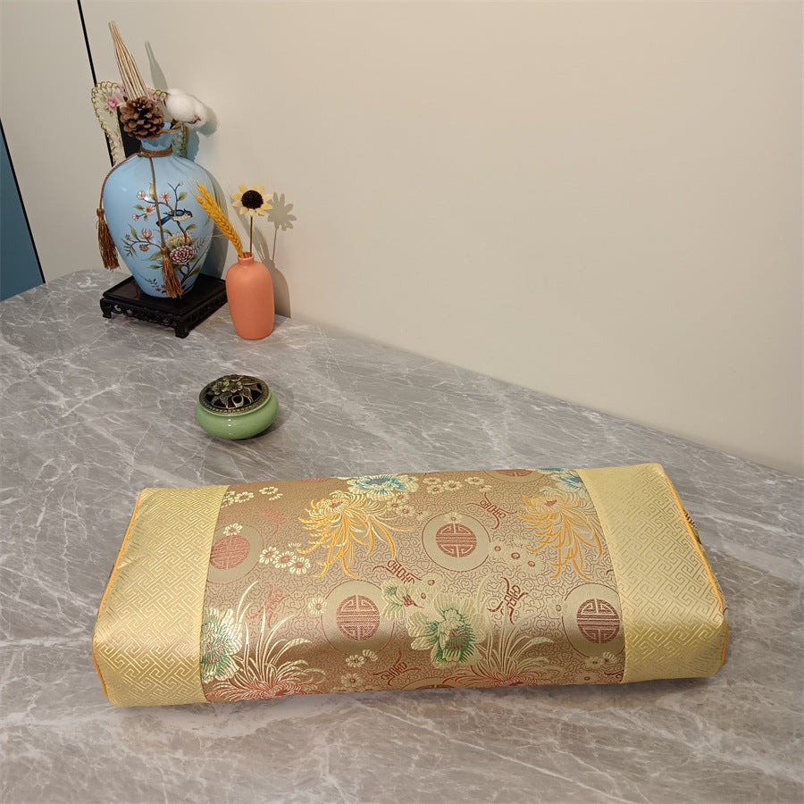 Brocade Raute Beifuss-Kissen mit Buchweizenschalen – Ansicht 2