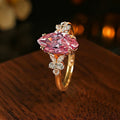 Edler Padparadscha-Ring mit Marquise-Schliff