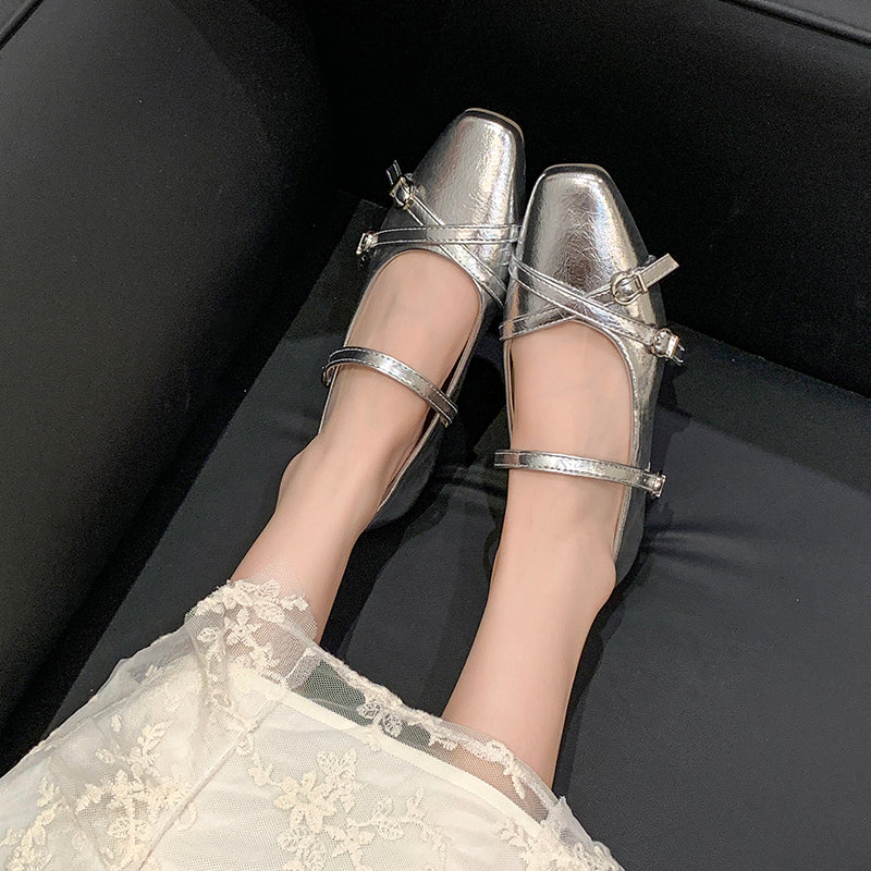 Silberne Mary Jane Flats mit verstecktem Absatz