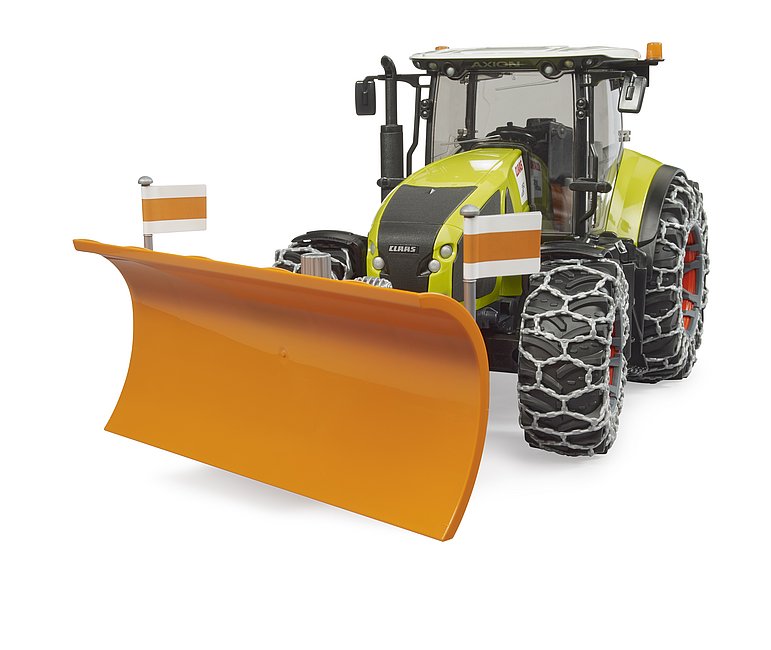 Claas Axion 950 mit Räumschild