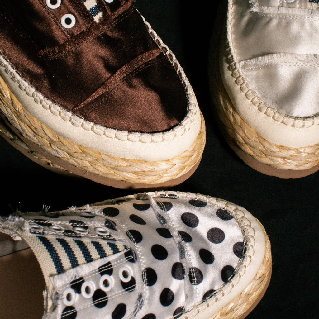 Pumps mit Plateau und Rundspitze