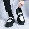 Britische Herrenschuhe mit dicker Sohle