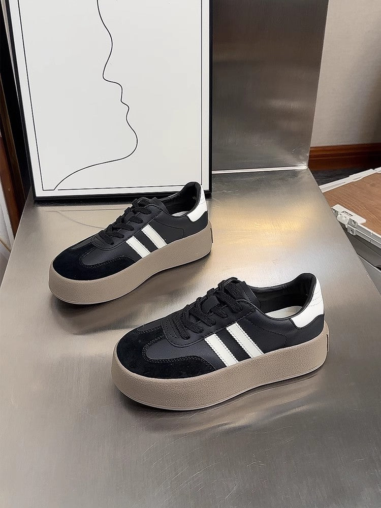 Vintage-Sneaker mit Rundkappe
