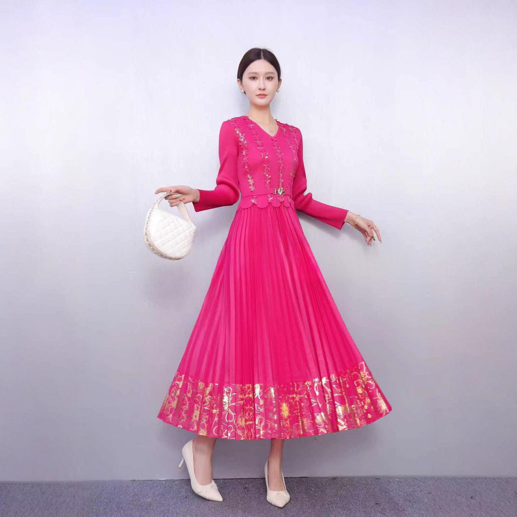Elegantes, locker geschnittenes Kleid