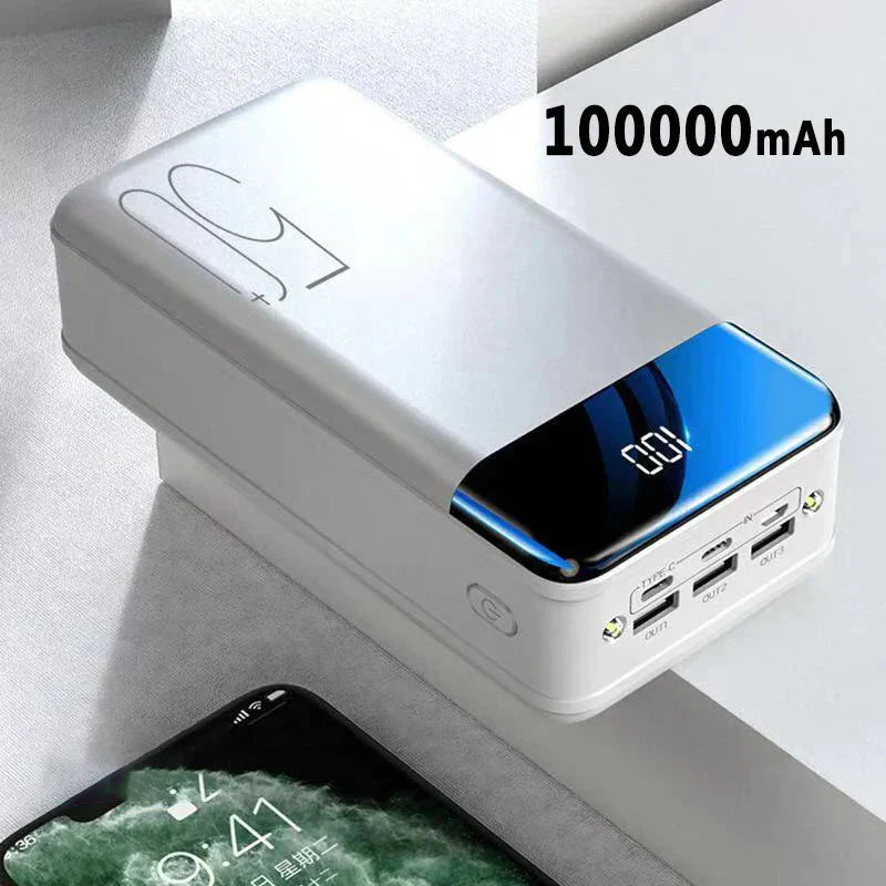 Outdoor Powerbank mit 50000 mAh Kapazität