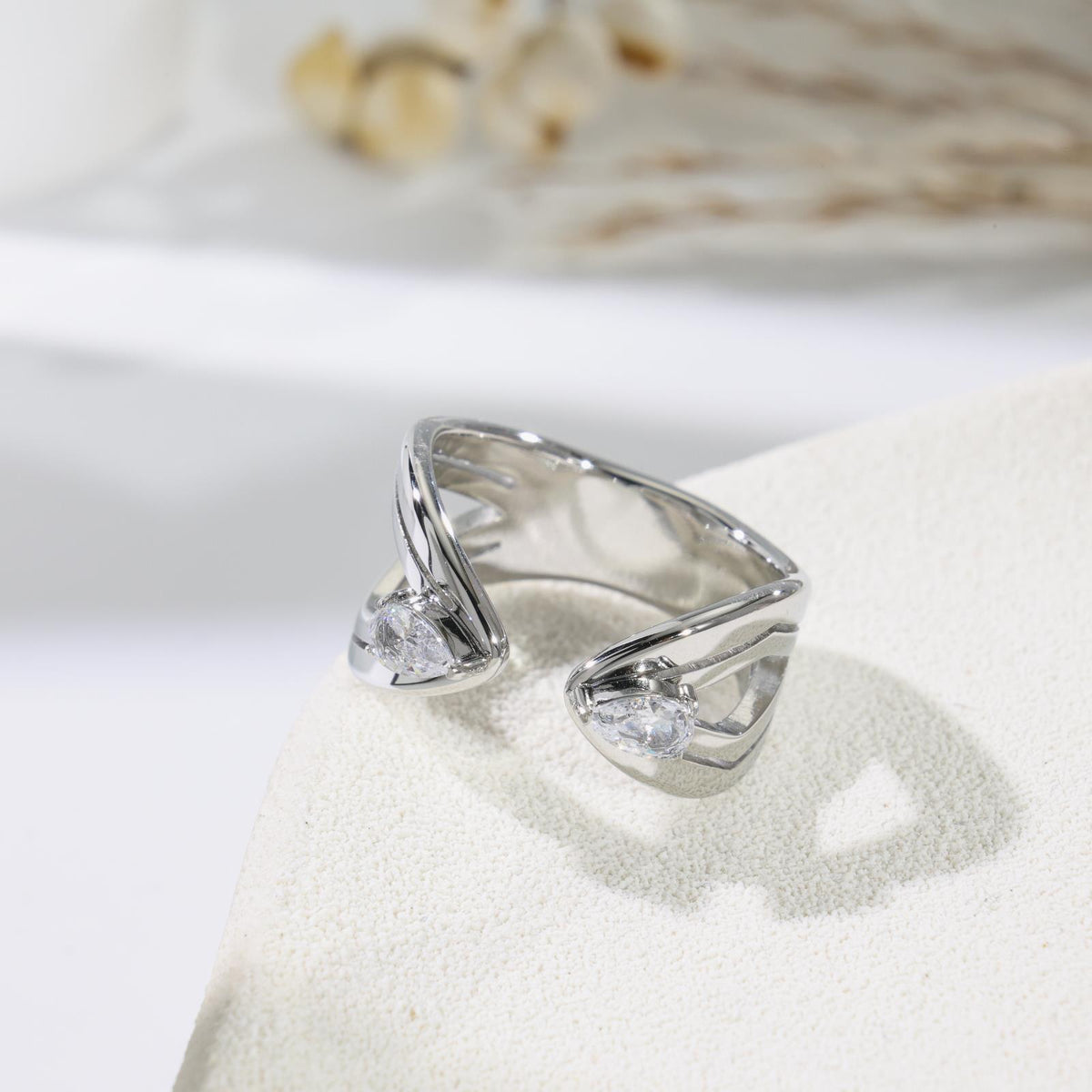 Doppel-Diamant Open-Ring aus Edelstahl – Bild 7 | LuxeStyle