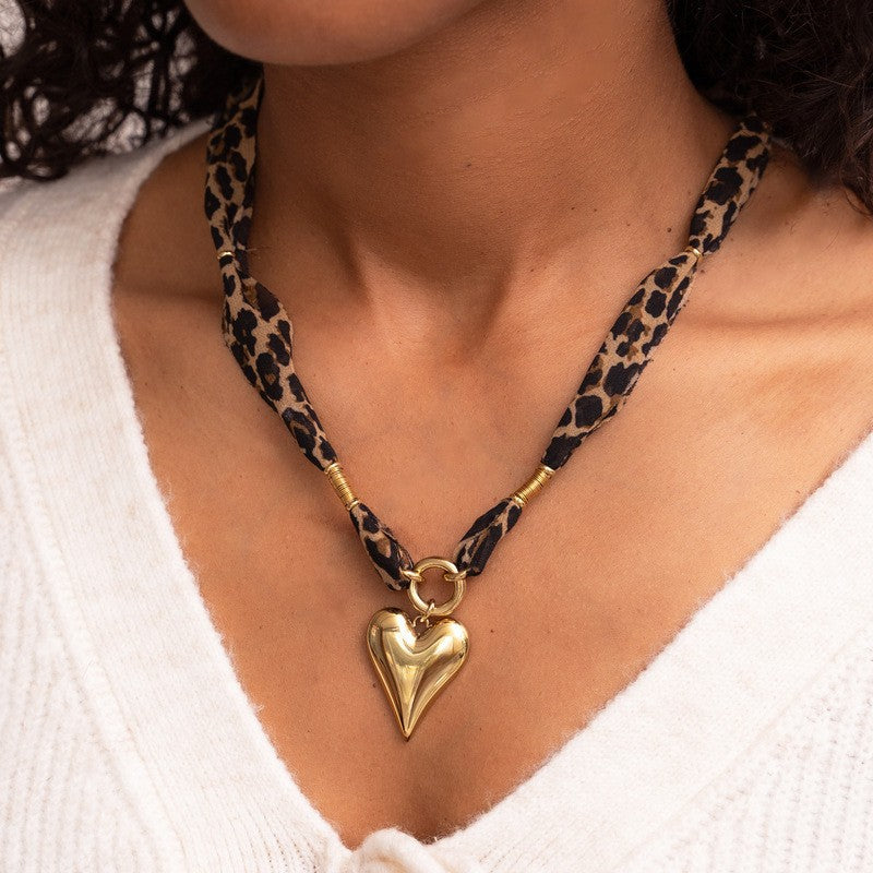 Goldener Halsketten-Schmuck