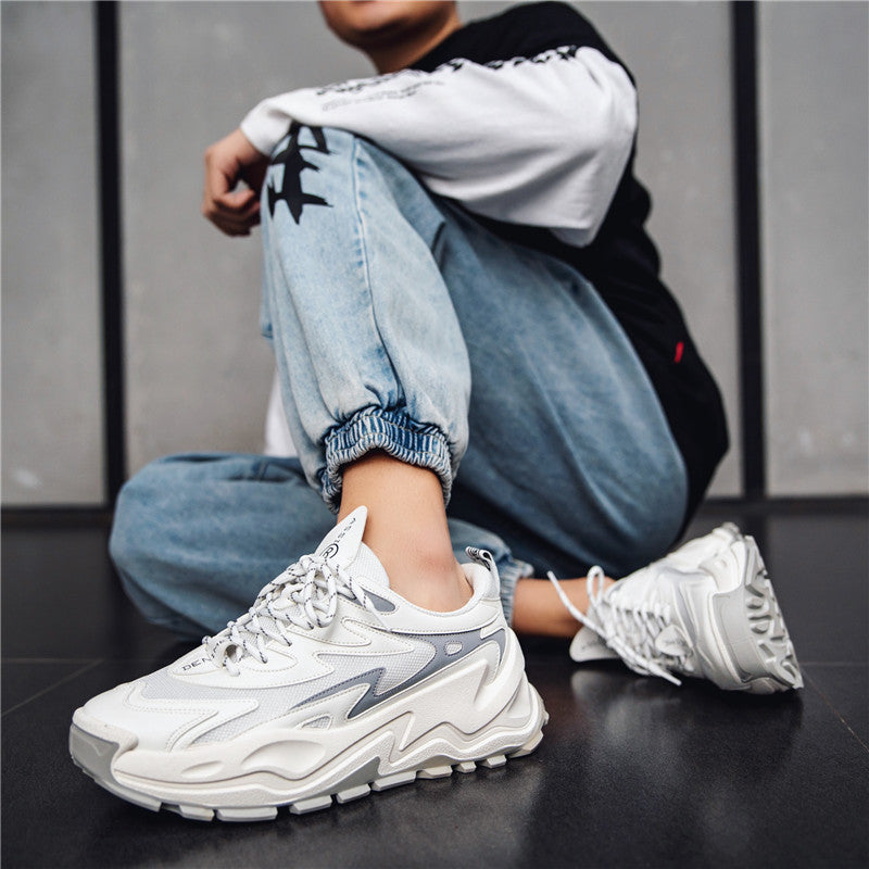 Sportliche Low-Top Sneaker mit dicker Sohle – Bild 2 | LuxeStyle