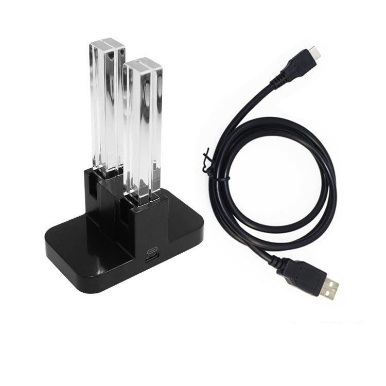 Kompaktes 4-Schacht-Ladegerät mit USB-C