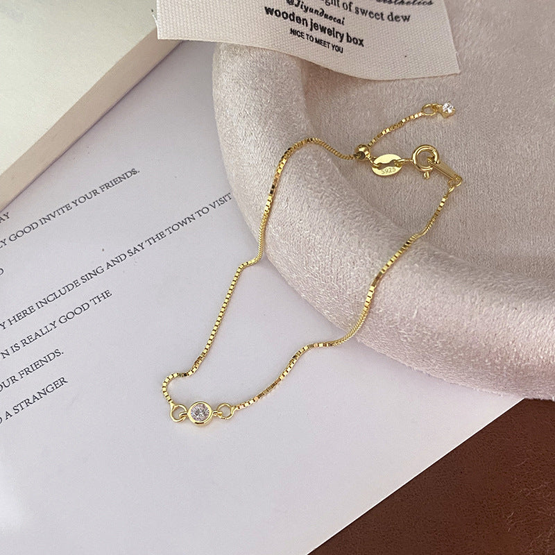 Verstellbares Armband mit Zirkonia-Rundschliff – Bild 3 | LuxeStyle