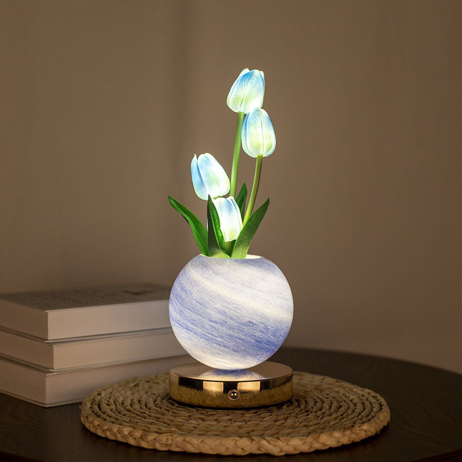 LED Tulpen-Planet Nachtlicht für Tisch – Bild 5 | LuxeStyle
