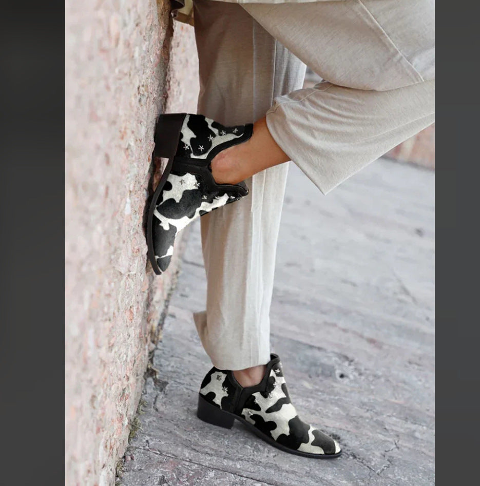 Ankle Boots mit Metallschnalle