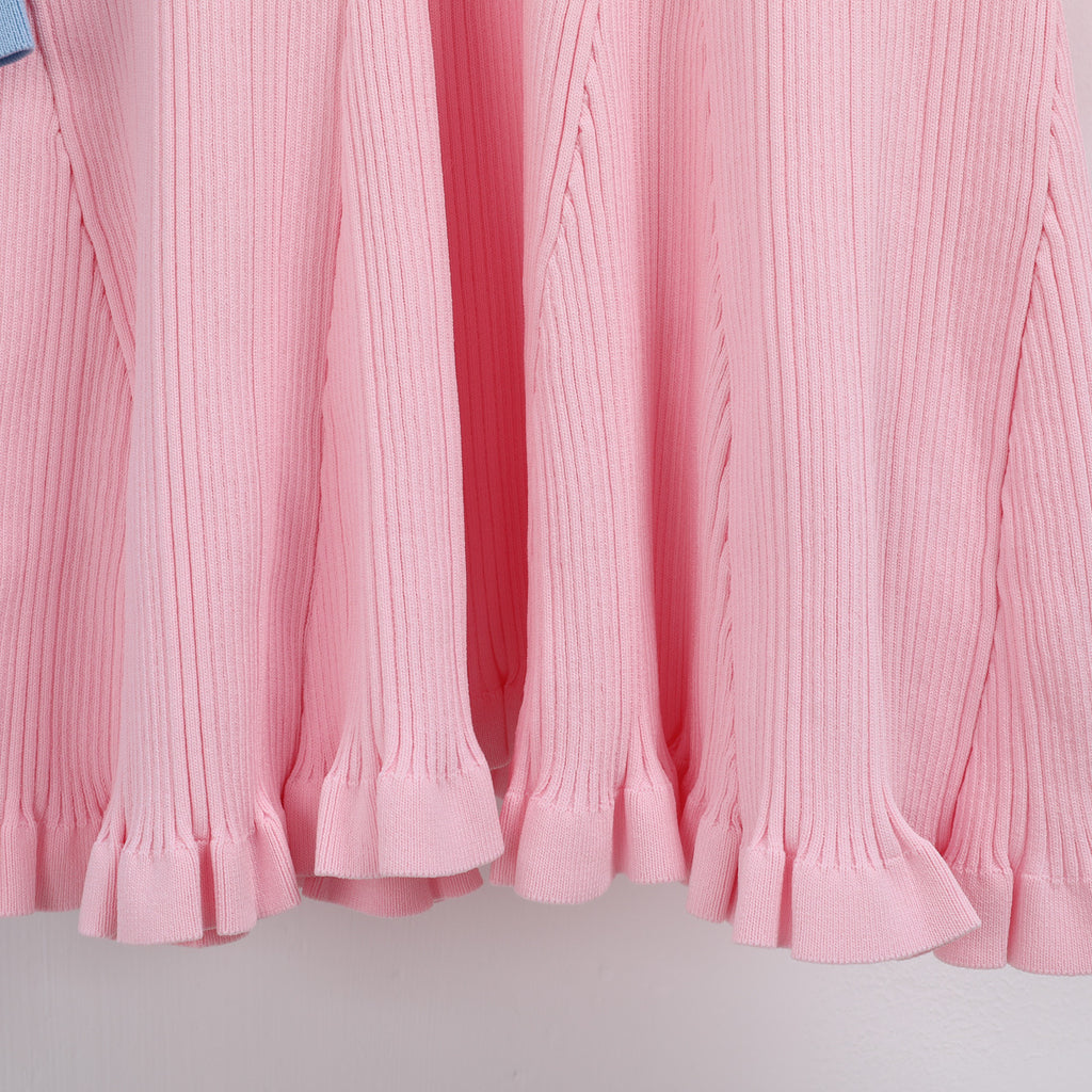 Elegantes Strickkleid mit Perlen-Details