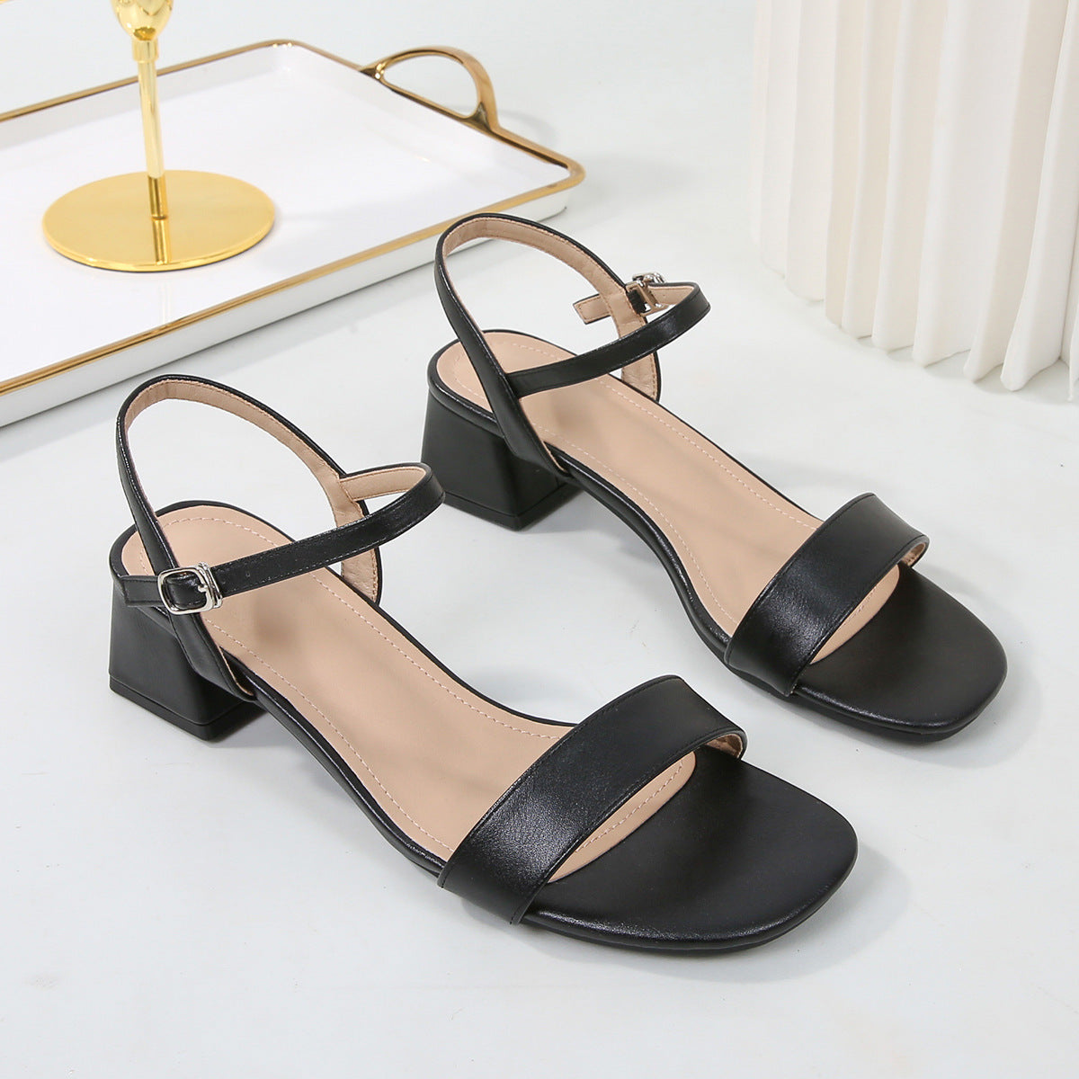 Riemchensandalen mit Chunky-Absatz