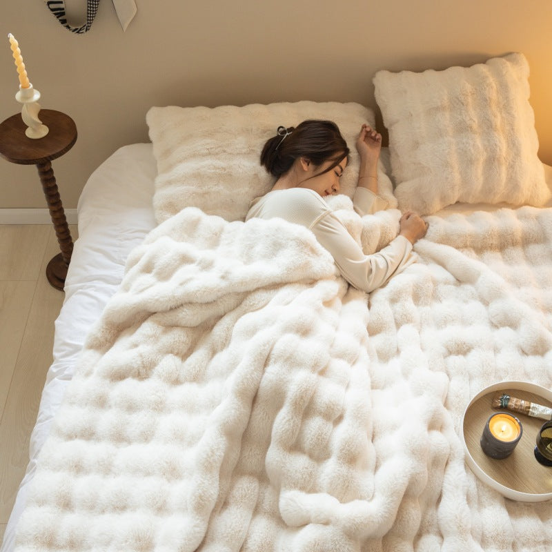 Kuschelige Decke aus Polyester mit Kissenbezug – Bild 2 | LuxeStyle