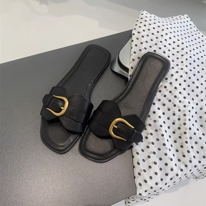 Französische Retro-Schnallen-Sandalen – Bild 7 | LuxeStyle