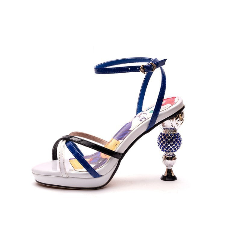 Transparente diamantgeformte High-Heel Sandalen – Bild 2 | LuxeStyle