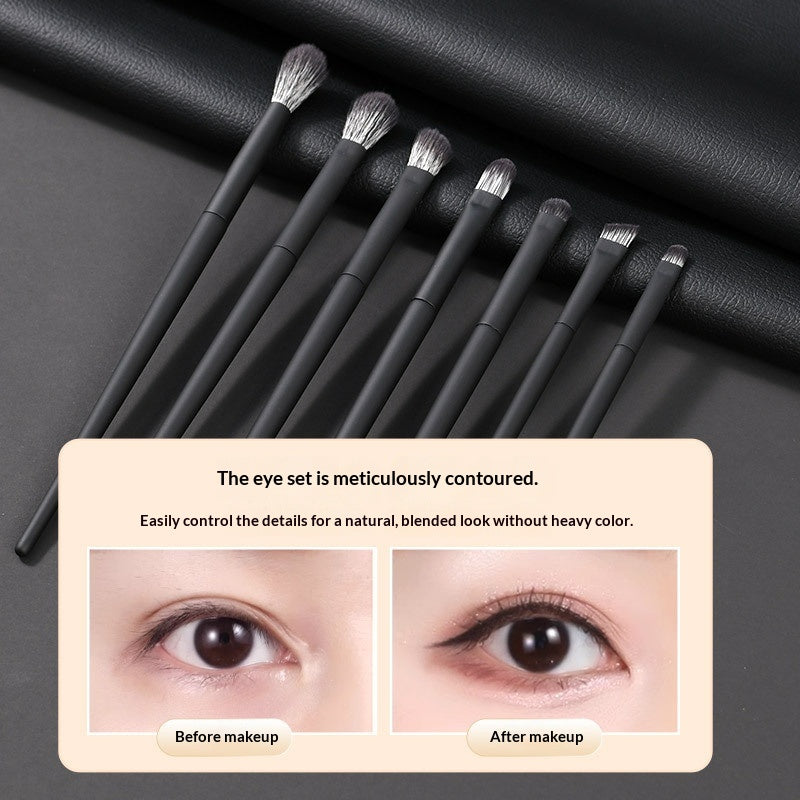 Mattes Make-up Pinselset mit Nylonborsten