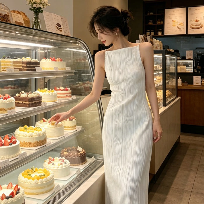 Strukturiertes Slipdress mit Perlenriemen