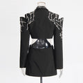 Kurzer Longsleeve-Mantel mit Diamanten