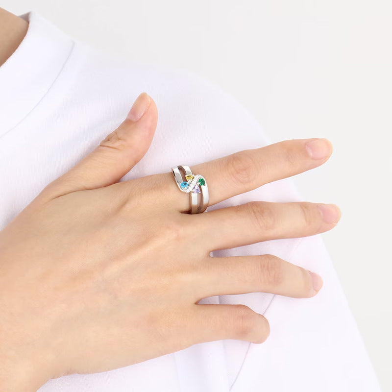Personalisierbarer, versilberter Geburtsstein-Ring
