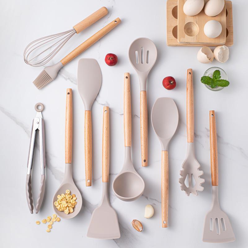 Silikon-Küchenhelfer-Set mit Holzgriff (12-teilig) – Bild 5 | LuxeStyle