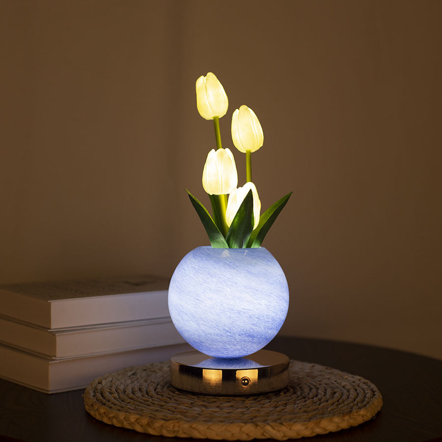 LED Tulpen-Planet Nachtlicht für Tisch – Bild 6 | LuxeStyle