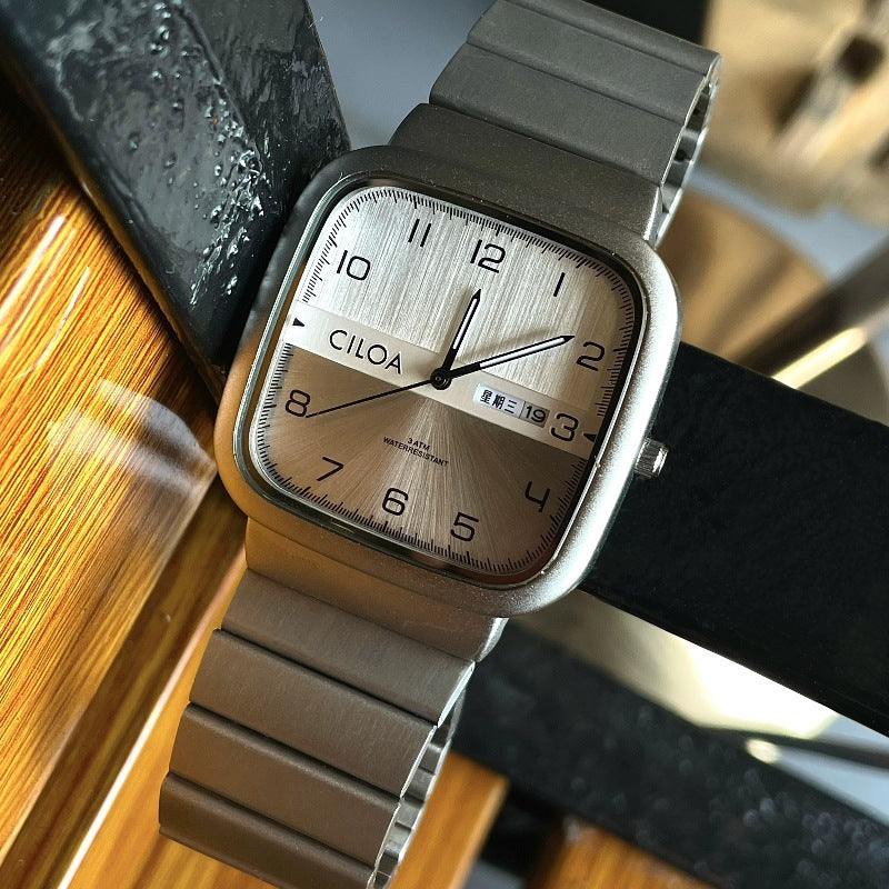 Herrenuhr im Mechanik-Stil mit Loch-Detail – Ansicht 6
