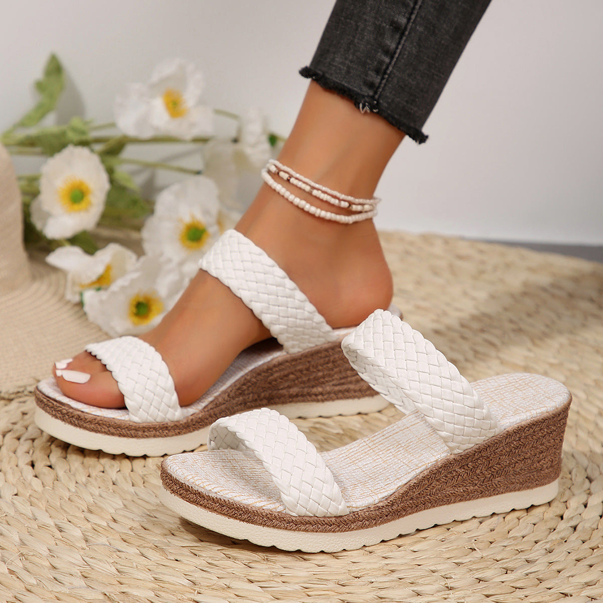 Keile Plateau Sandalen