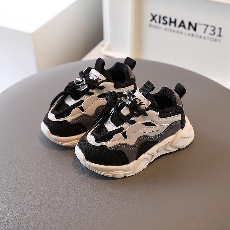 Atmungsaktive Mesh-Schuhe für Mädchen
