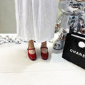 Mary Jane Pumps mit Riemchen und Blockabsatz