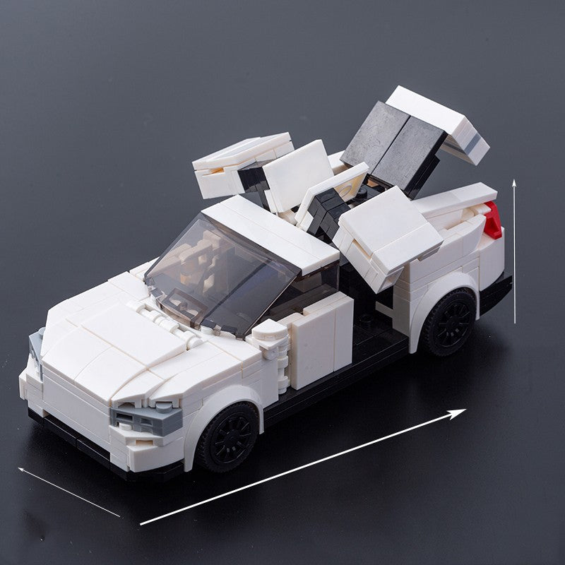 Tesla Spielzeugauto-Modellbausatz – Bild 5 | LuxeStyle