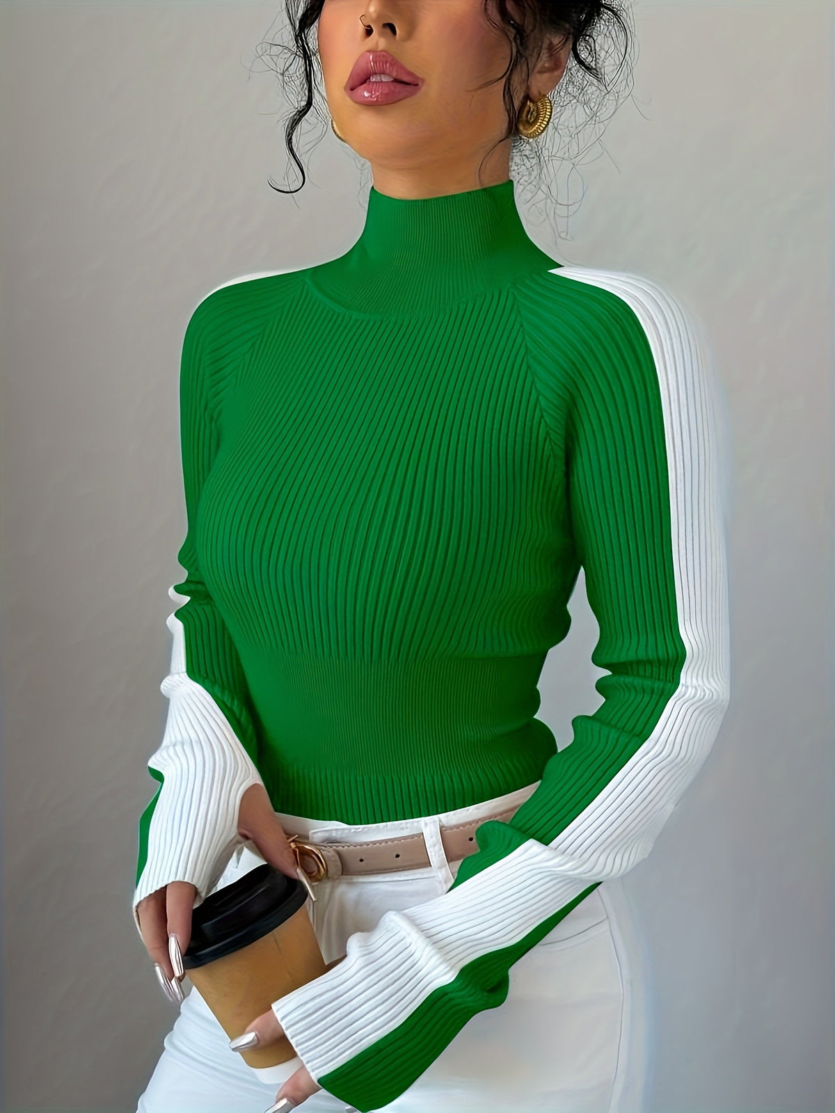 Eng anliegender Rollkragenpullover – Bild 1 | LuxeStyle